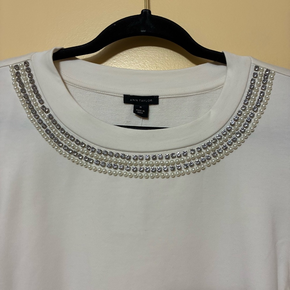 Ann Taylor Embellished Puff Sleeve Sweatshirt Women’s M White Holiday Party - Picture 4 of 8